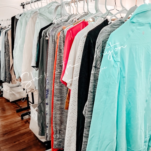 Lululemon mystery bundle - Picture 1 of 2